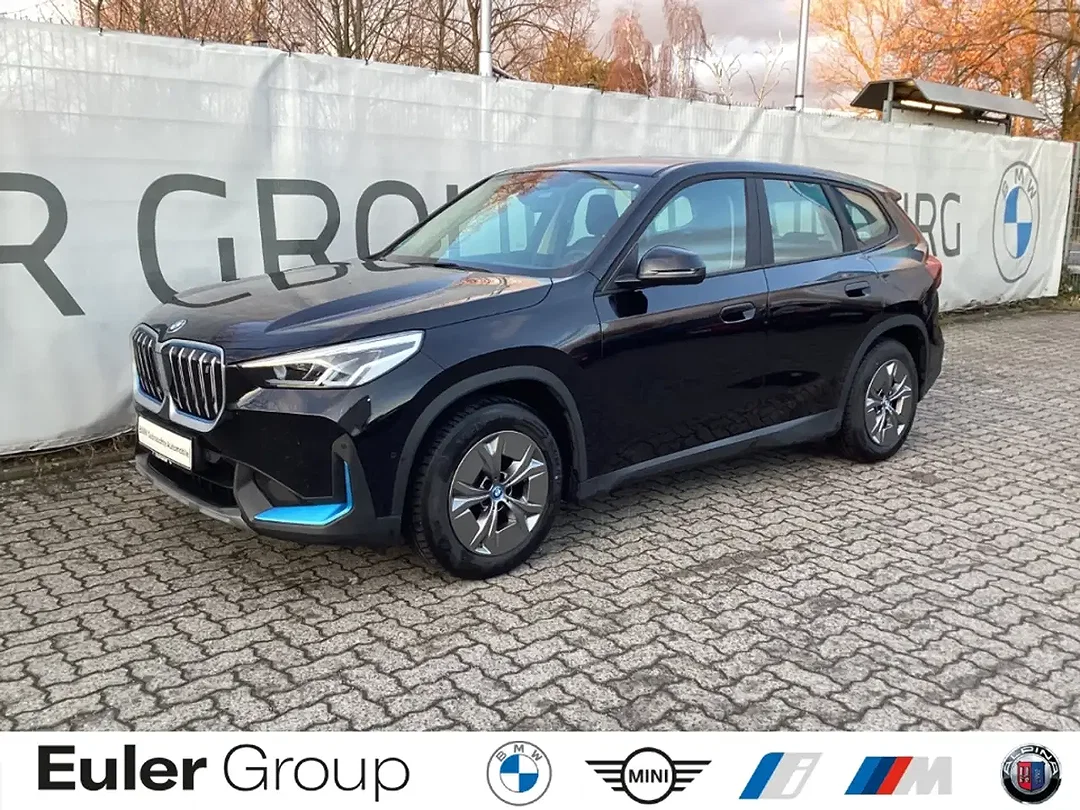 BMW iX1 xDrive M - Afbeelding 1