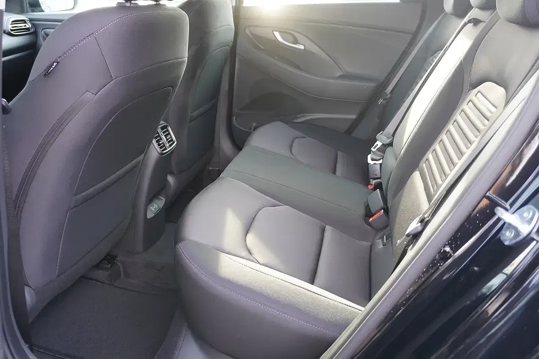 Hyundai i30 1.6 T-GDI AUT cw - Thumbnail 9