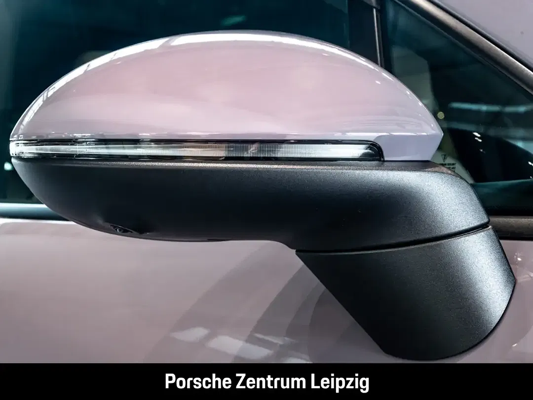 Porsche Macan 4 - Thumbnail 11