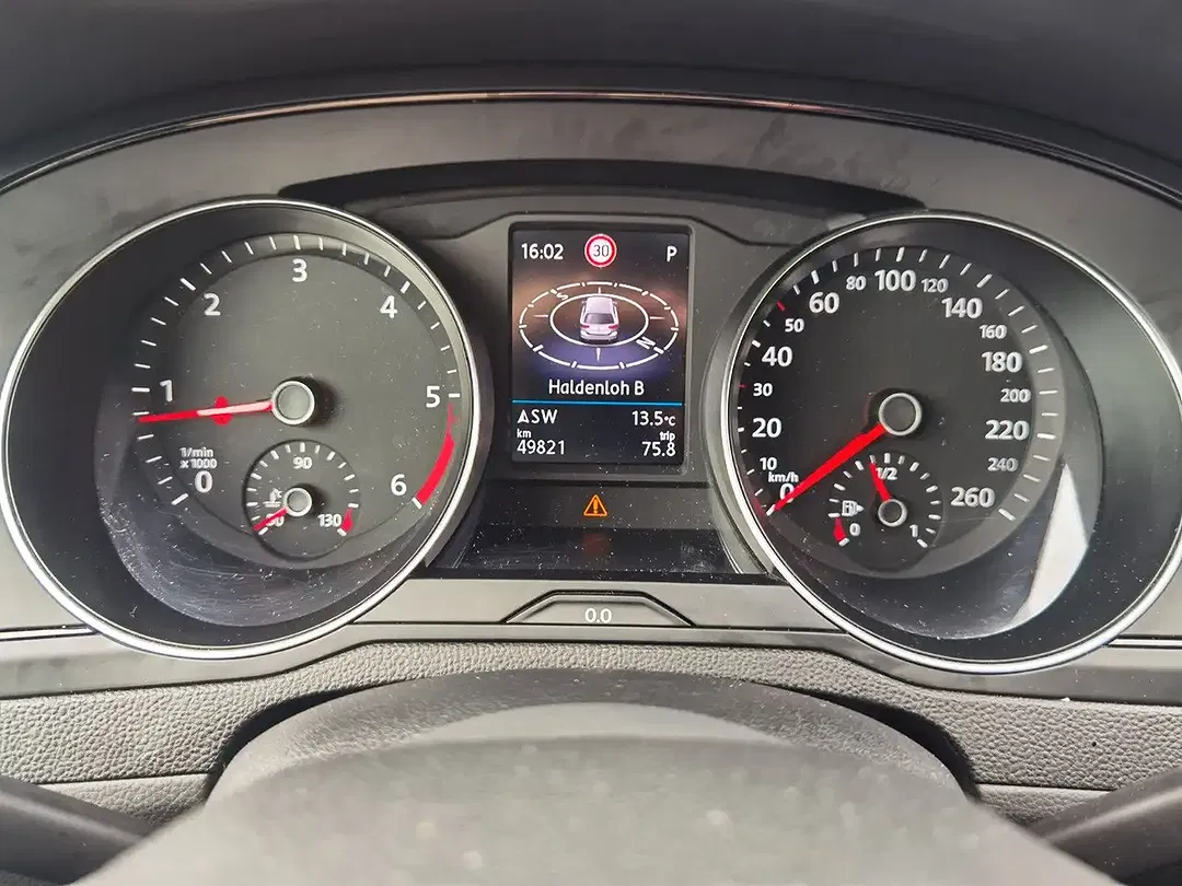 Volkswagen Passat Variant Basis - Thumbnail 12