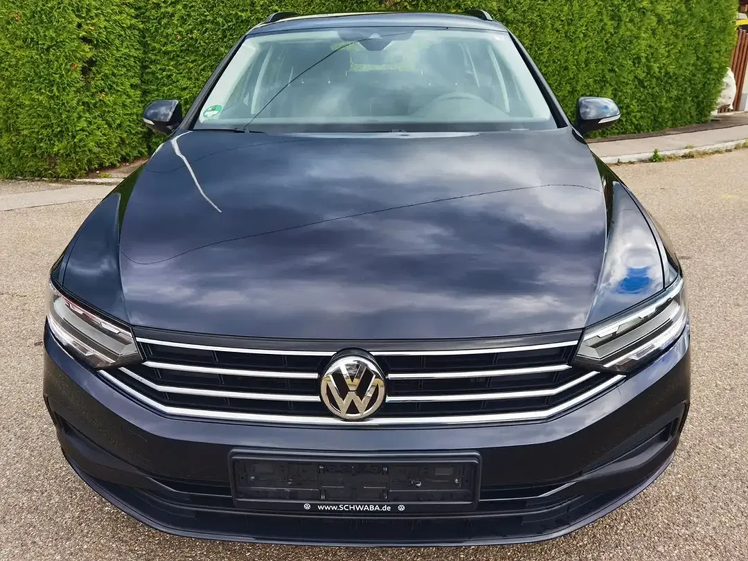 Volkswagen Passat Variant Basis - Thumbnail 2