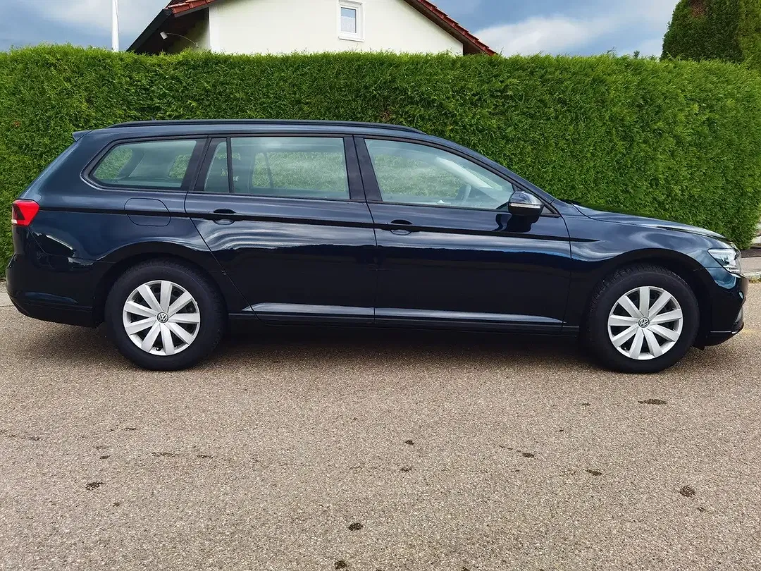 Volkswagen Passat Variant Basis - Thumbnail 4