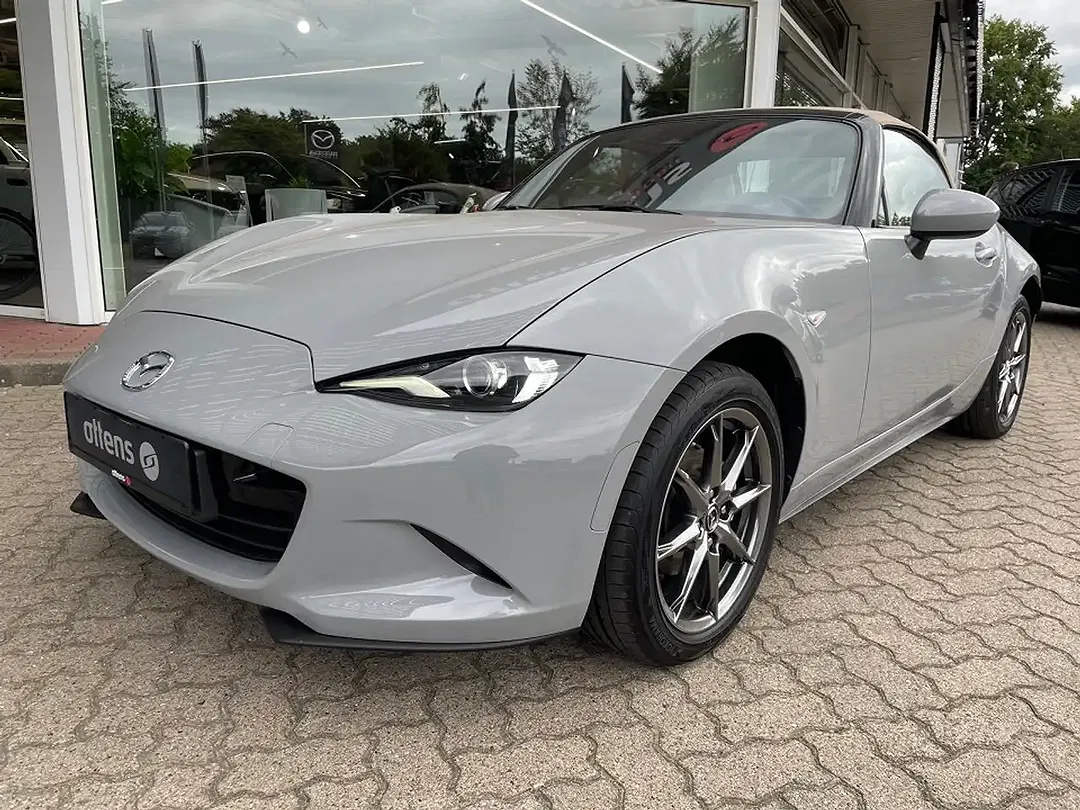 Mazda MX-5 1.5 Kazari - foto 2