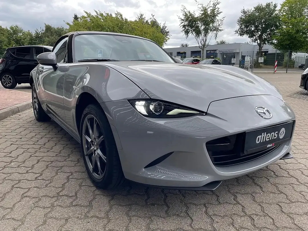Mazda MX-5 1.5 Kazari - Thumbnail 3