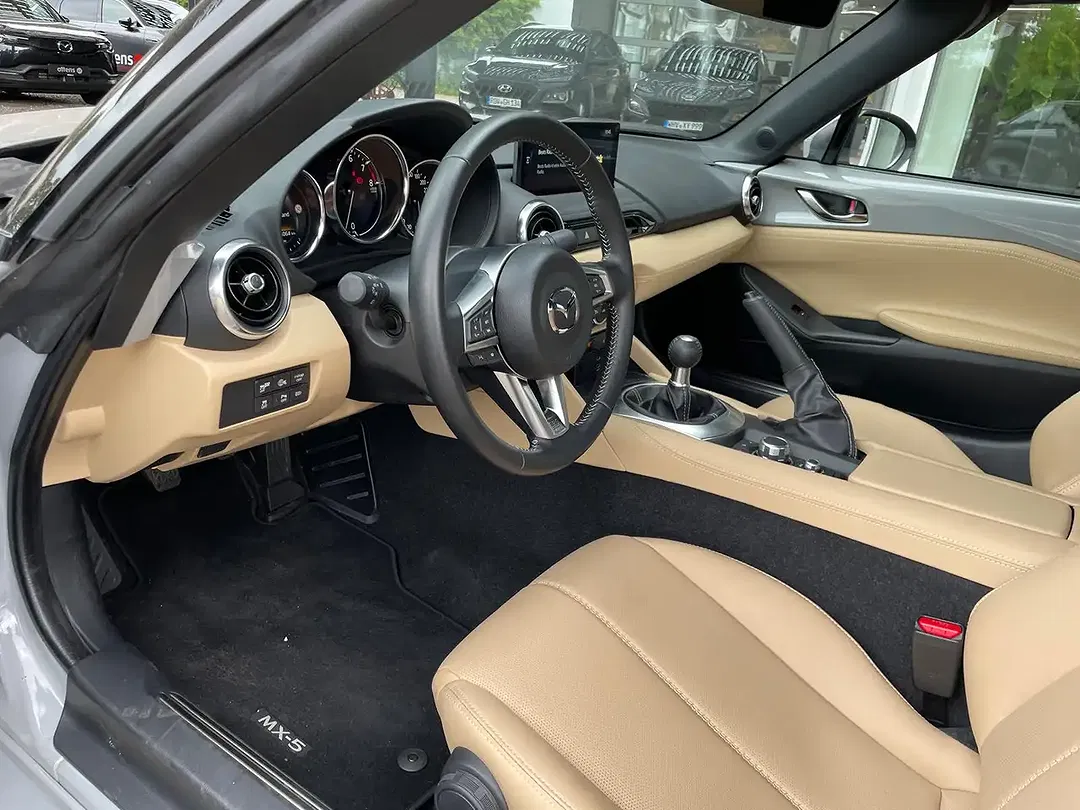 Mazda MX-5 1.5 Kazari - Thumbnail 8