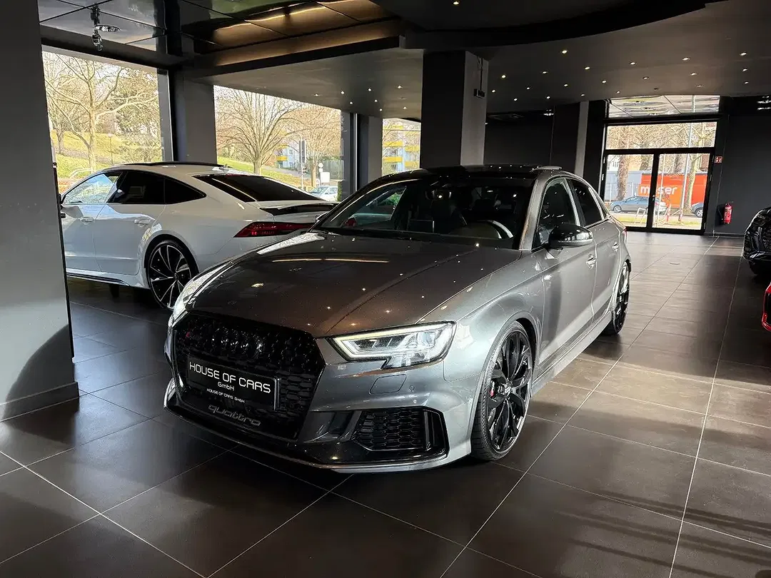 Audi RS3 2.5 TFSI quattro - foto 1