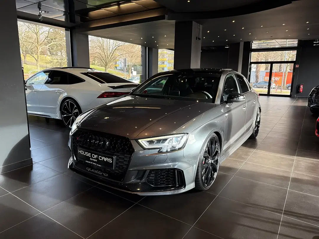 Audi RS3 2.5 TFSI quattro - Afbeelding 1