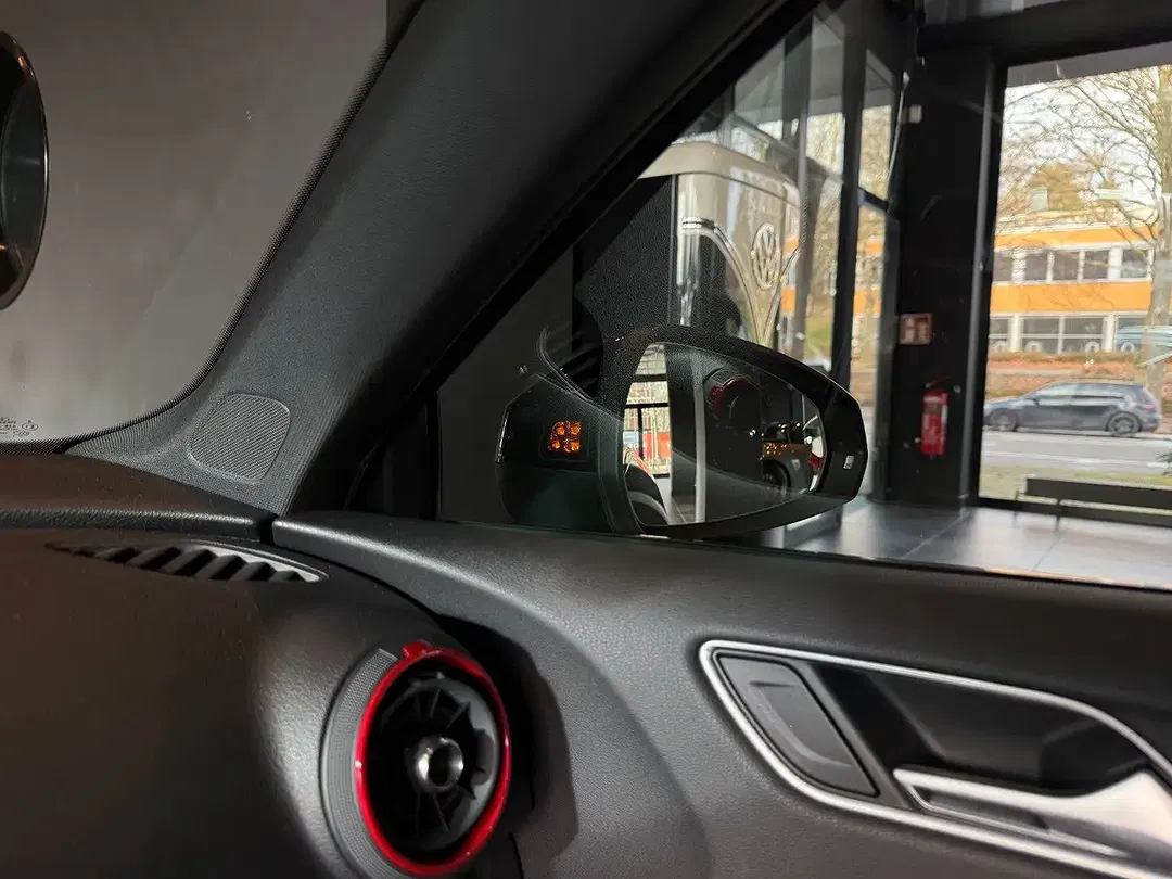 Audi RS3 2.5 TFSI quattro - foto 25