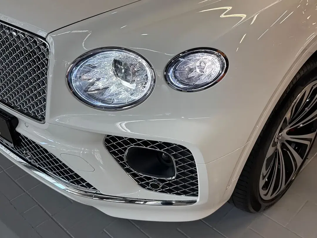 Bentley Bentayga 4.0 V8 First Edition Mulliner - Thumbnail 9