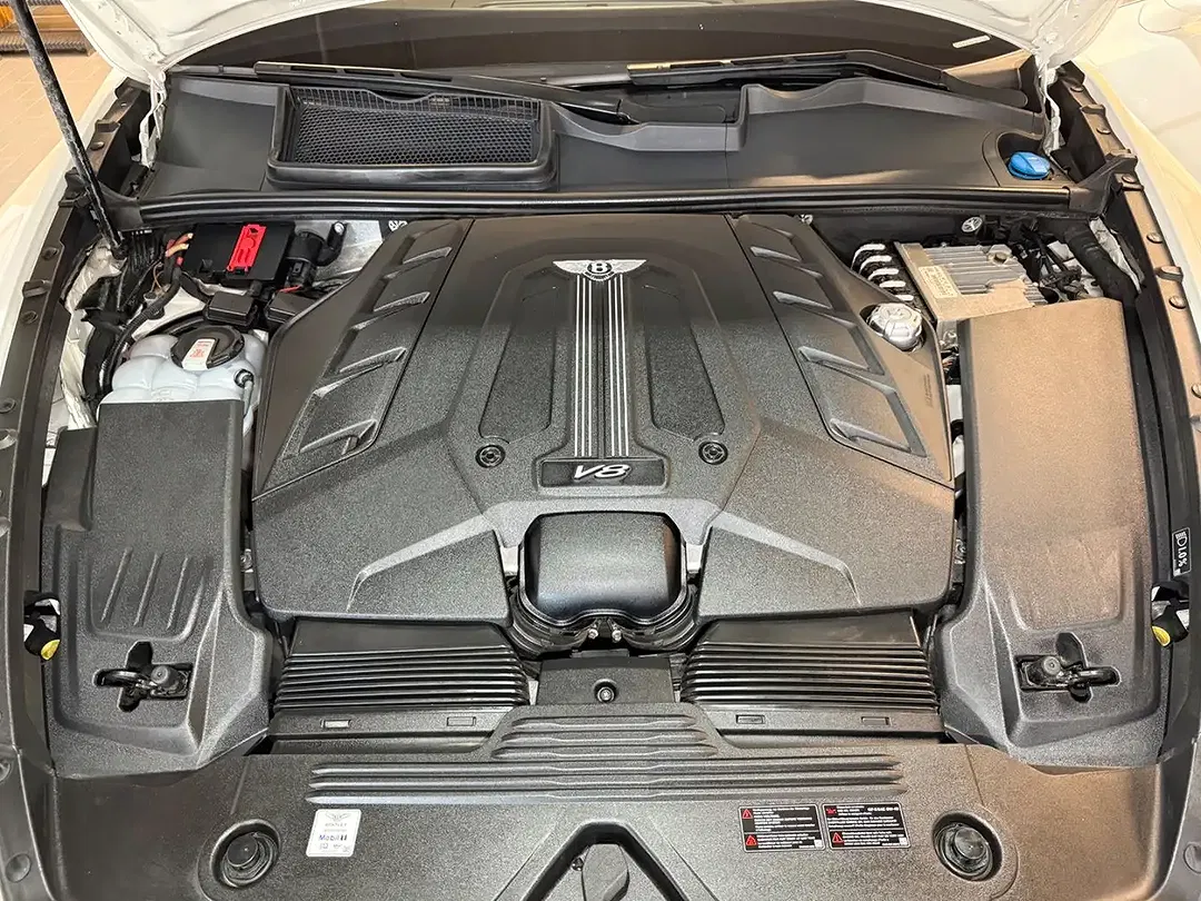Bentley Bentayga 4.0 V8 First Edition Mulliner - Thumbnail 13