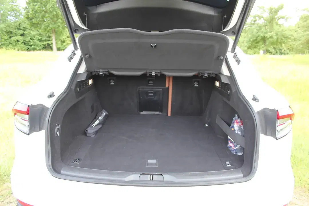 Maserati Levante - foto 14