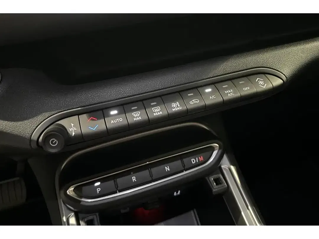 Jeep Avenger Hybrid 4xe Upland - Thumbnail 14