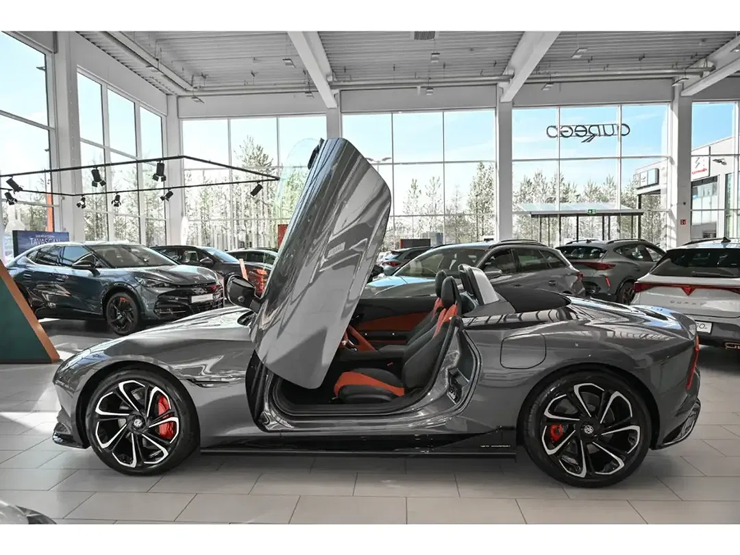 MG Cyberster Xpower - Thumbnail 5