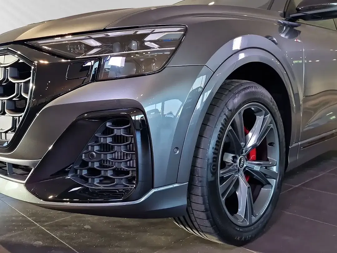 Audi Q8 TFSI e tiptronic quattro S line - Thumbnail 5