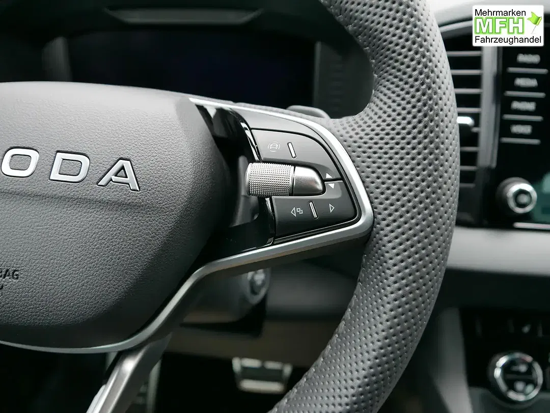 Skoda Karoq 2.0 TDI DSG 4x4 Sportline - Thumbnail 12