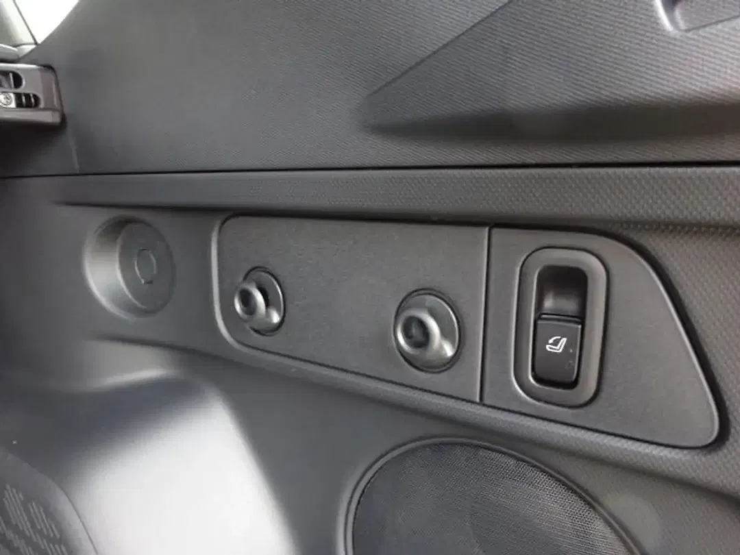 Subaru Forester 2.0 Platinum - Thumbnail 13