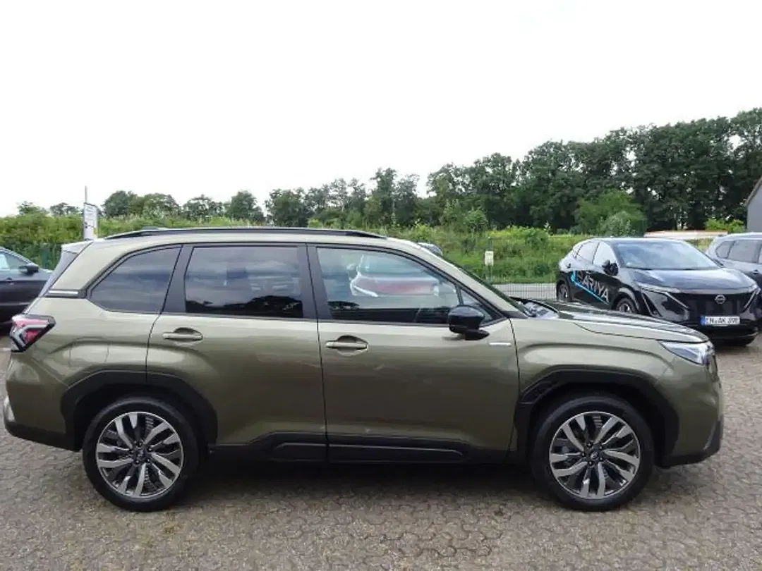 Subaru Forester 2.0 Platinum - Thumbnail 4