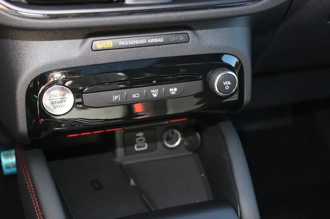 Ford Kuga ST-Line - Thumbnail 11