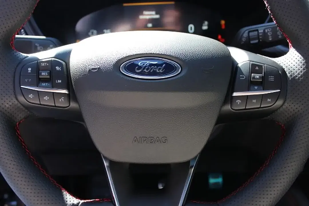 Ford Kuga ST-Line - Thumbnail 13
