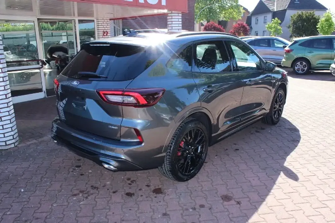 Ford Kuga ST-Line - Thumbnail 3
