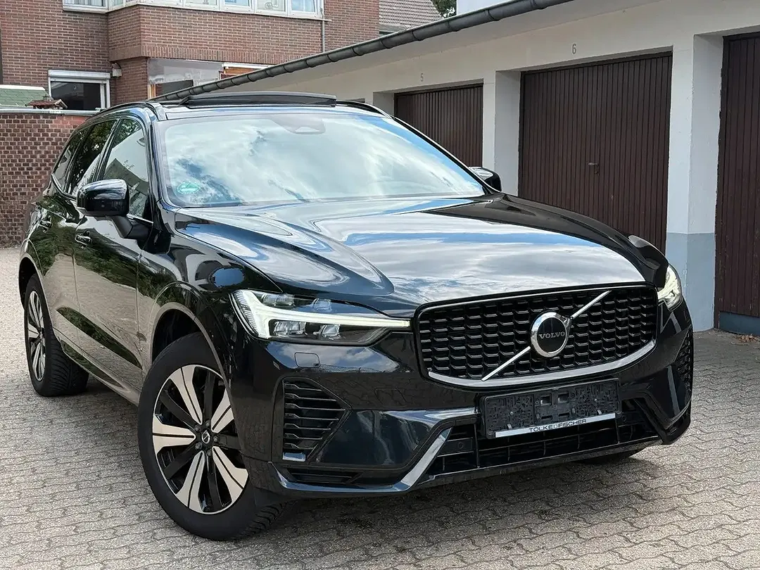 Volvo XC60 AWD R-Design - foto 1