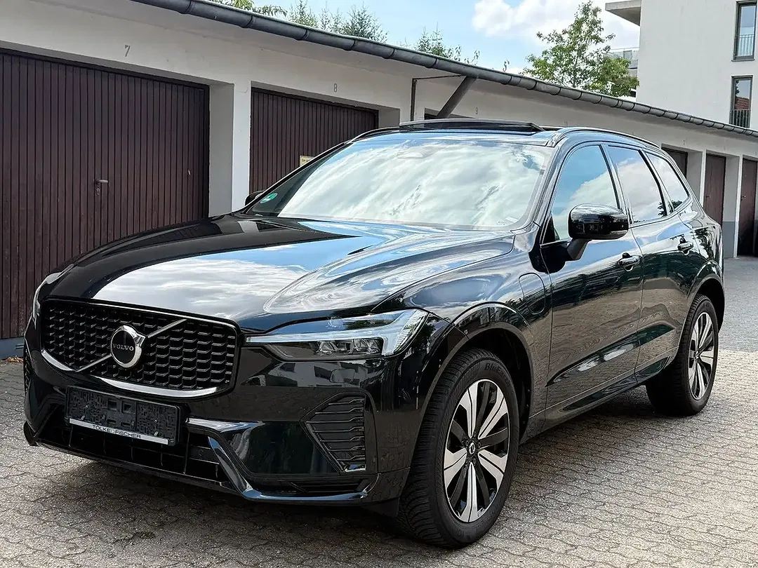Volvo XC60 AWD R-Design - foto 2