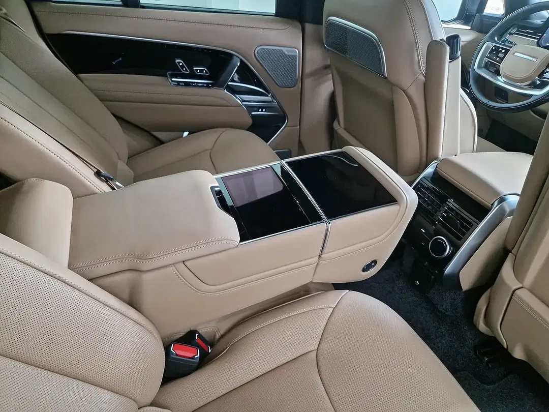 Land Rover Range Rover D350 3.0 SWB Autobiography - Thumbnail 14