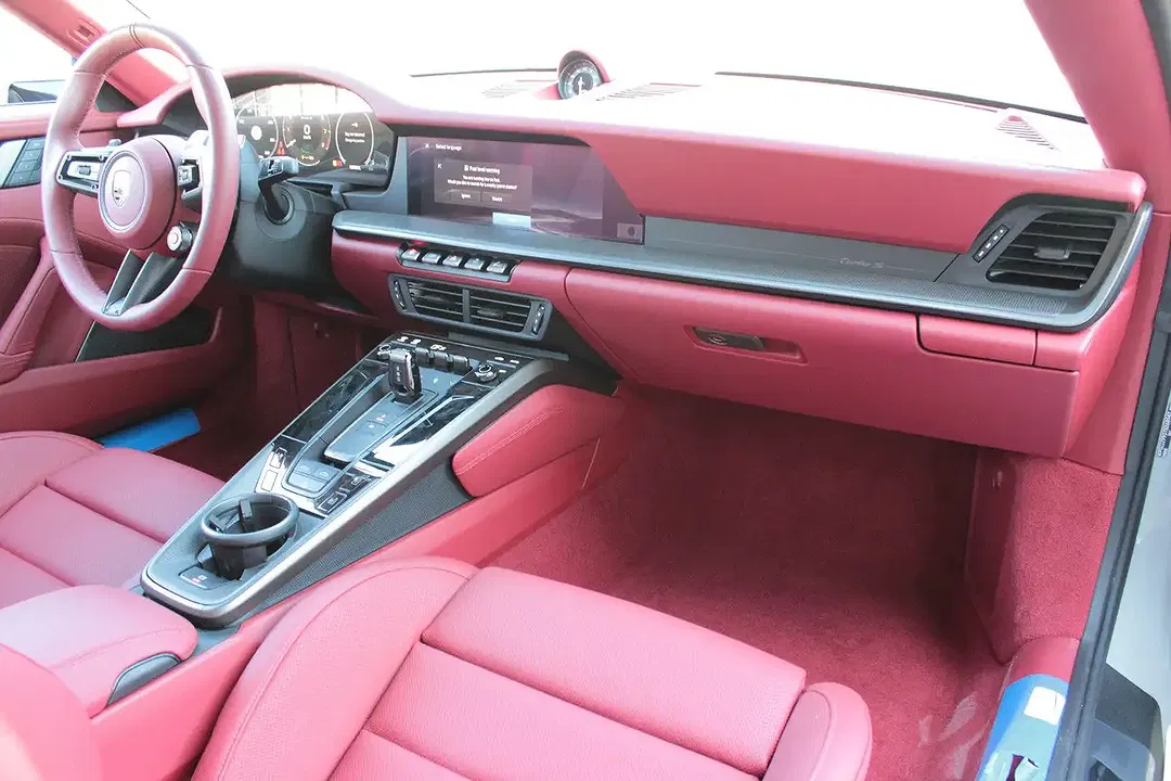 Porsche 911 Turbo S Cabriolet - Thumbnail 11