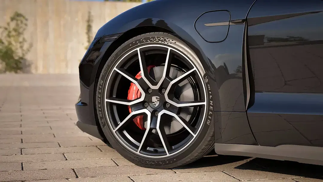 Porsche Taycan Sport Chrono - Thumbnail 5