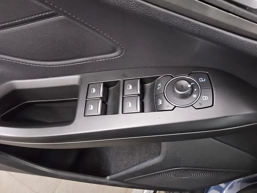 Ford Focus 1.0 EcoBoost Titanium - Thumbnail 9