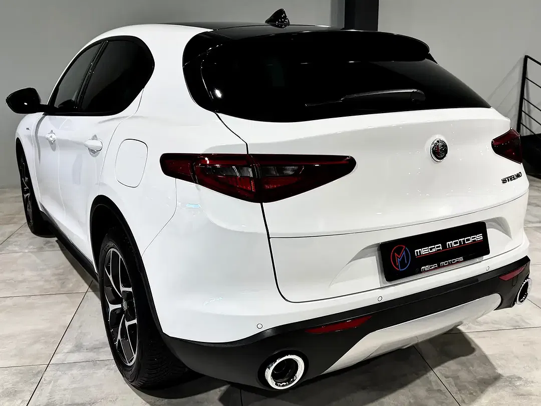 Alfa Romeo Stelvio 2.2 JTD - foto 2