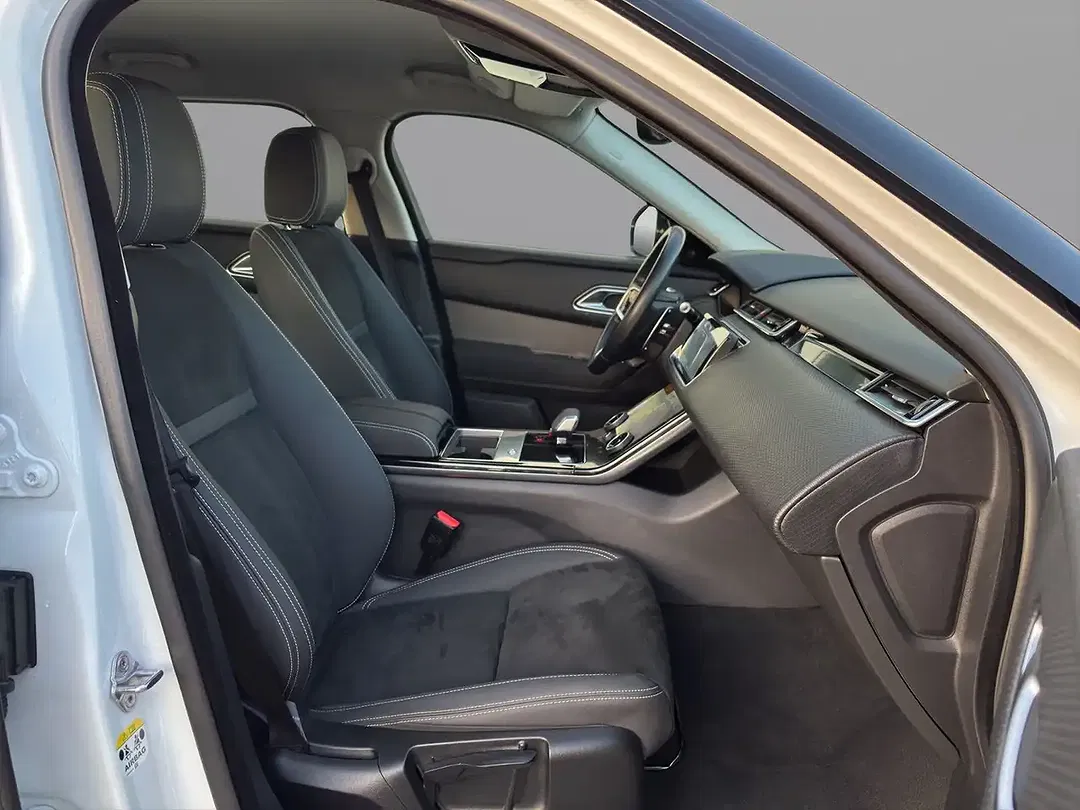 Land Rover Range Rover Velar P400e - Thumbnail 3