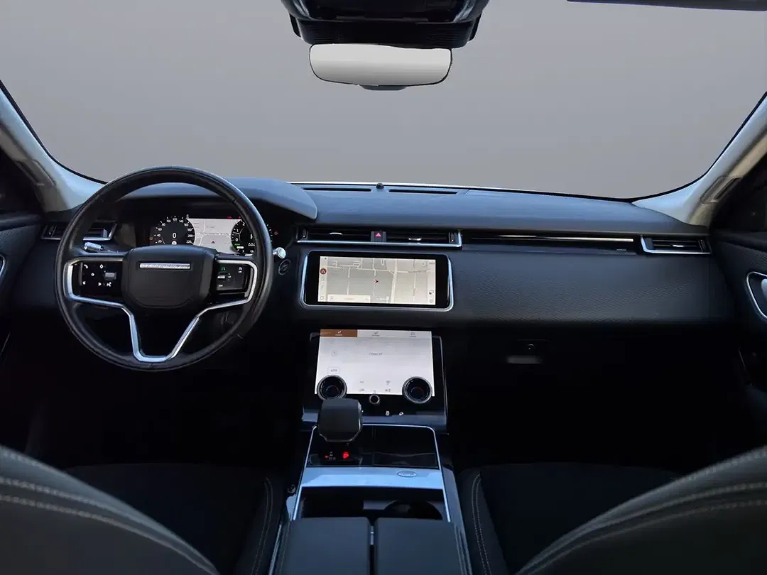 Land Rover Range Rover Velar P400e - Thumbnail 4