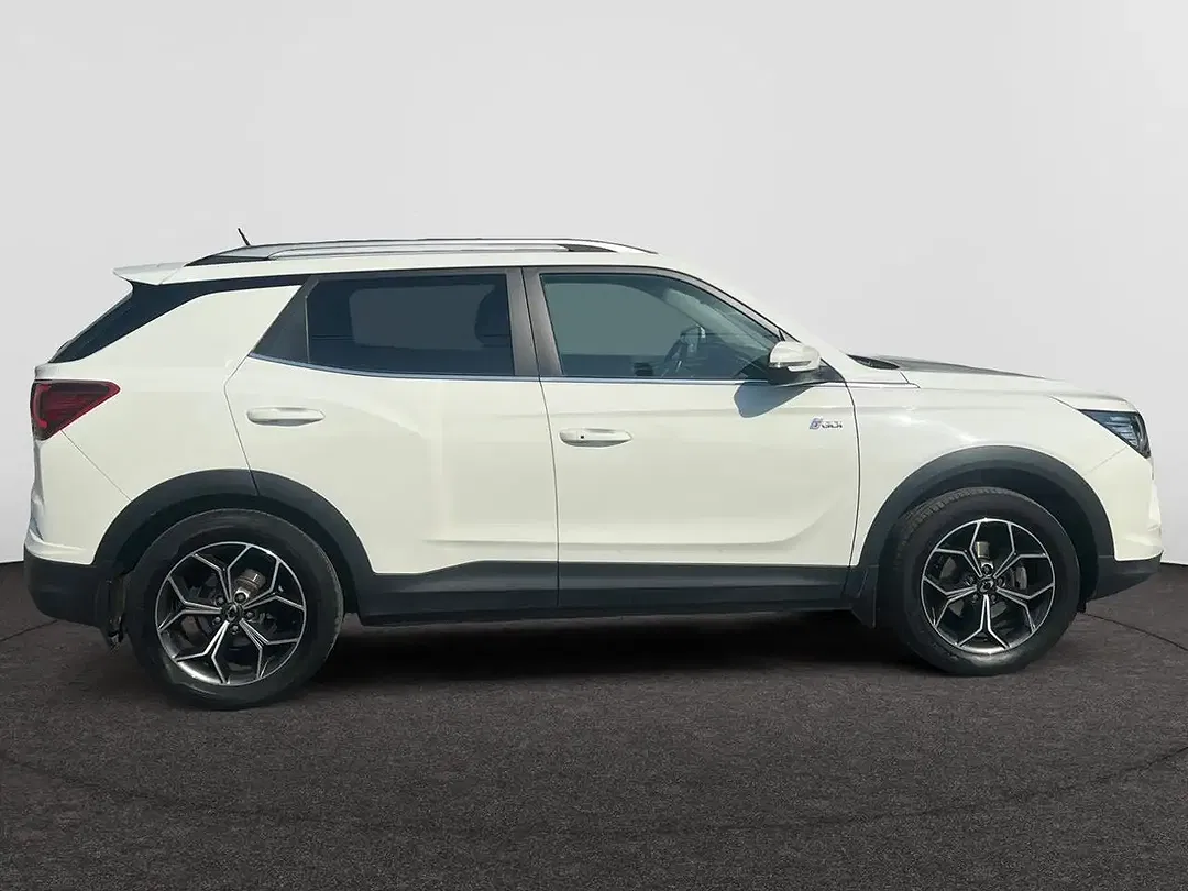 KGM Korando - Thumbnail 6