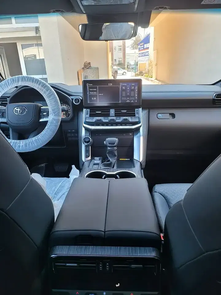 Toyota Land Cruiser - foto 15