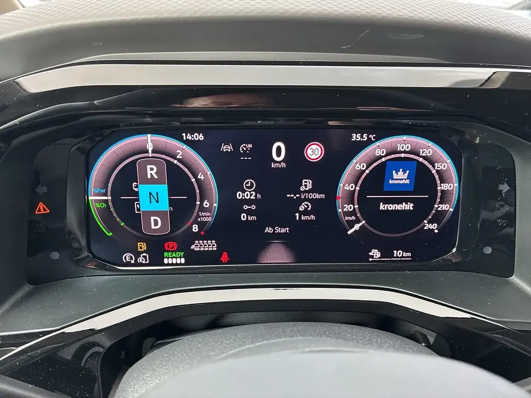 Volkswagen T7 Multivan eHybrid 4Motion Business - Thumbnail 9