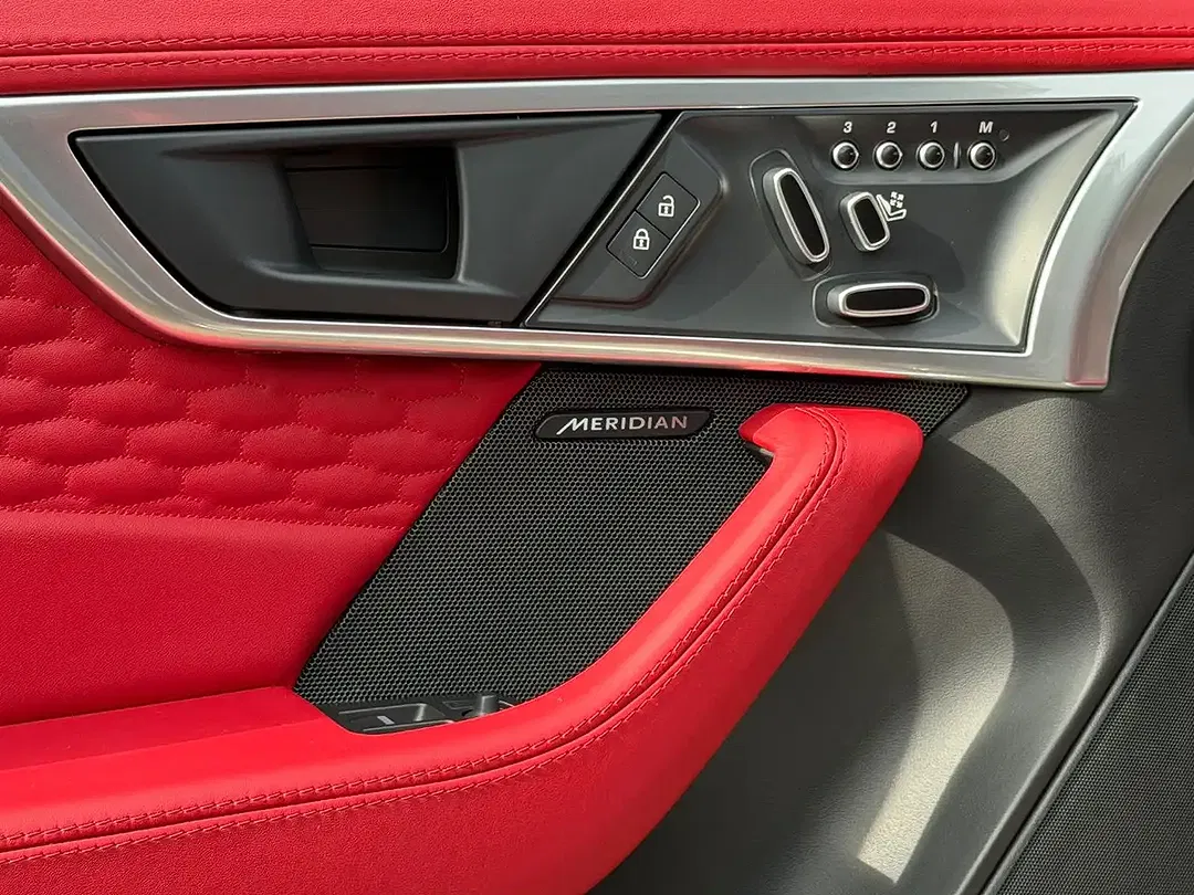 Jaguar F-Type P450 Coupe R-Dynamic - Thumbnail 9