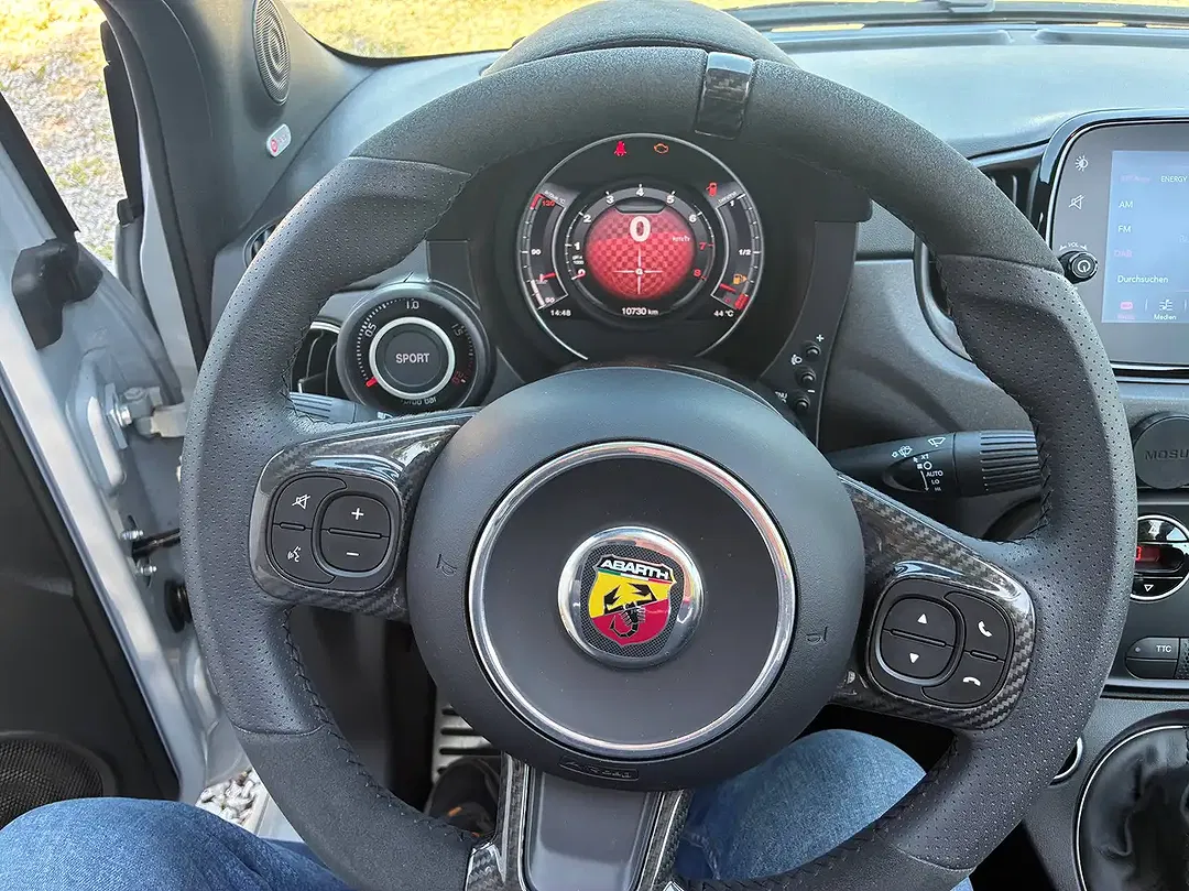 Abarth 695C Competizione - Thumbnail 17