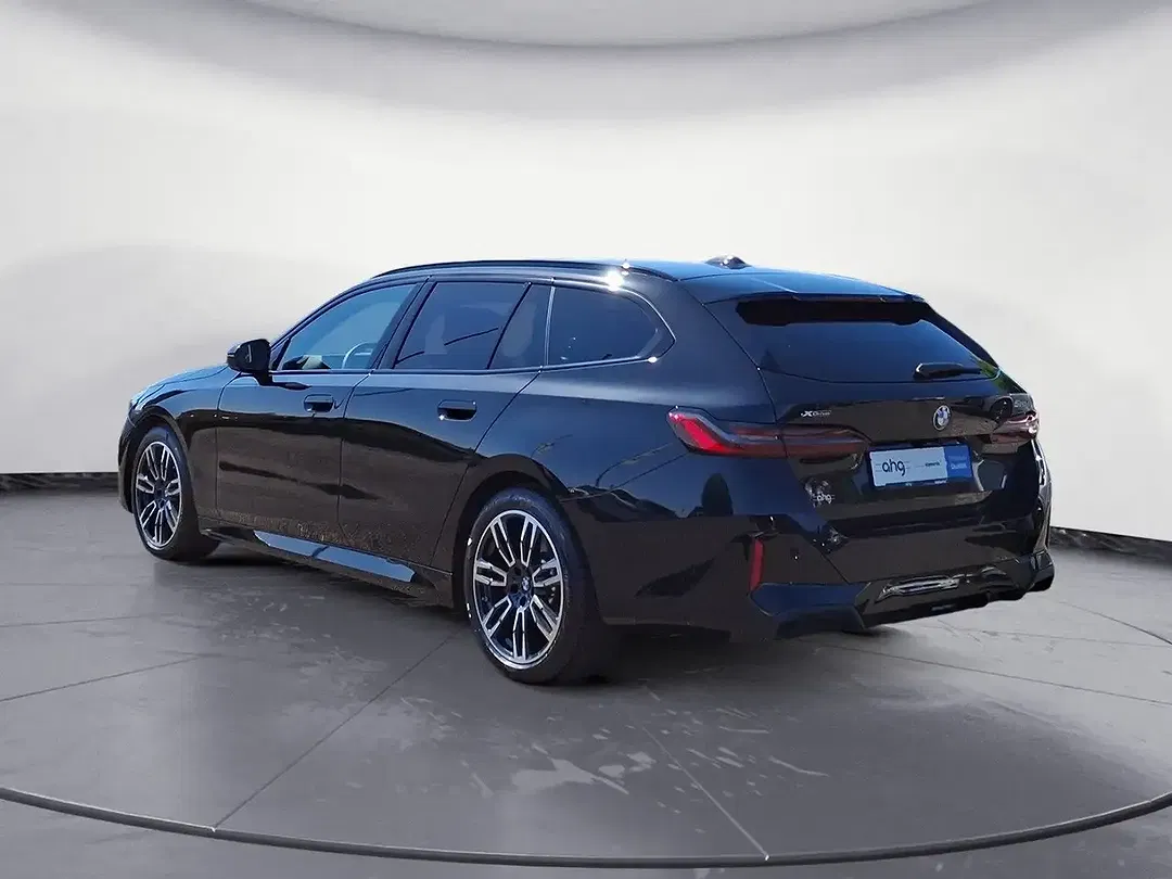 BMW 520 xDrive Touring M Sport Pro - Thumbnail 3