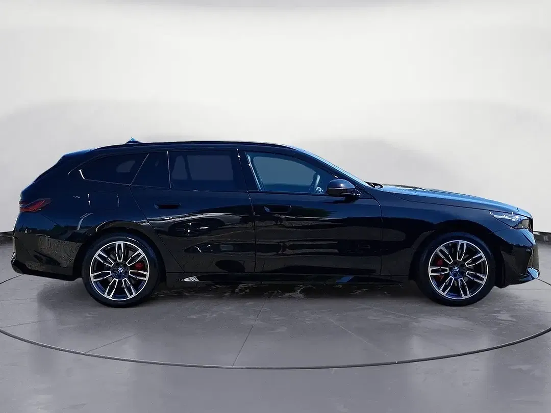BMW 520 xDrive Touring M Sport Pro - Thumbnail 5