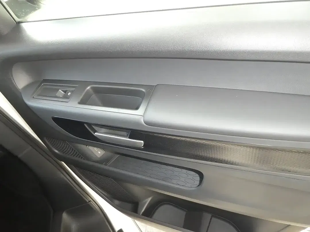 Volkswagen ID. Buzz 4Motion - Thumbnail 14