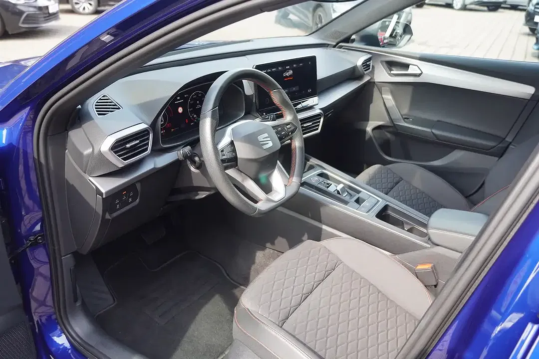 SEAT Leon 1.5 eTSI DSG FR - Thumbnail 9