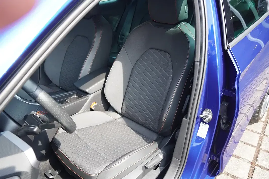 SEAT Leon 1.5 eTSI DSG FR - Thumbnail 13