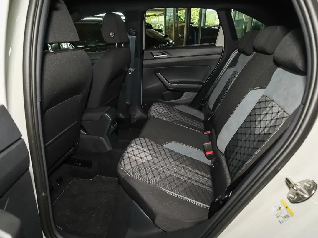 Volkswagen Taigo 1.5 TSI DSG R-Line - Thumbnail 13