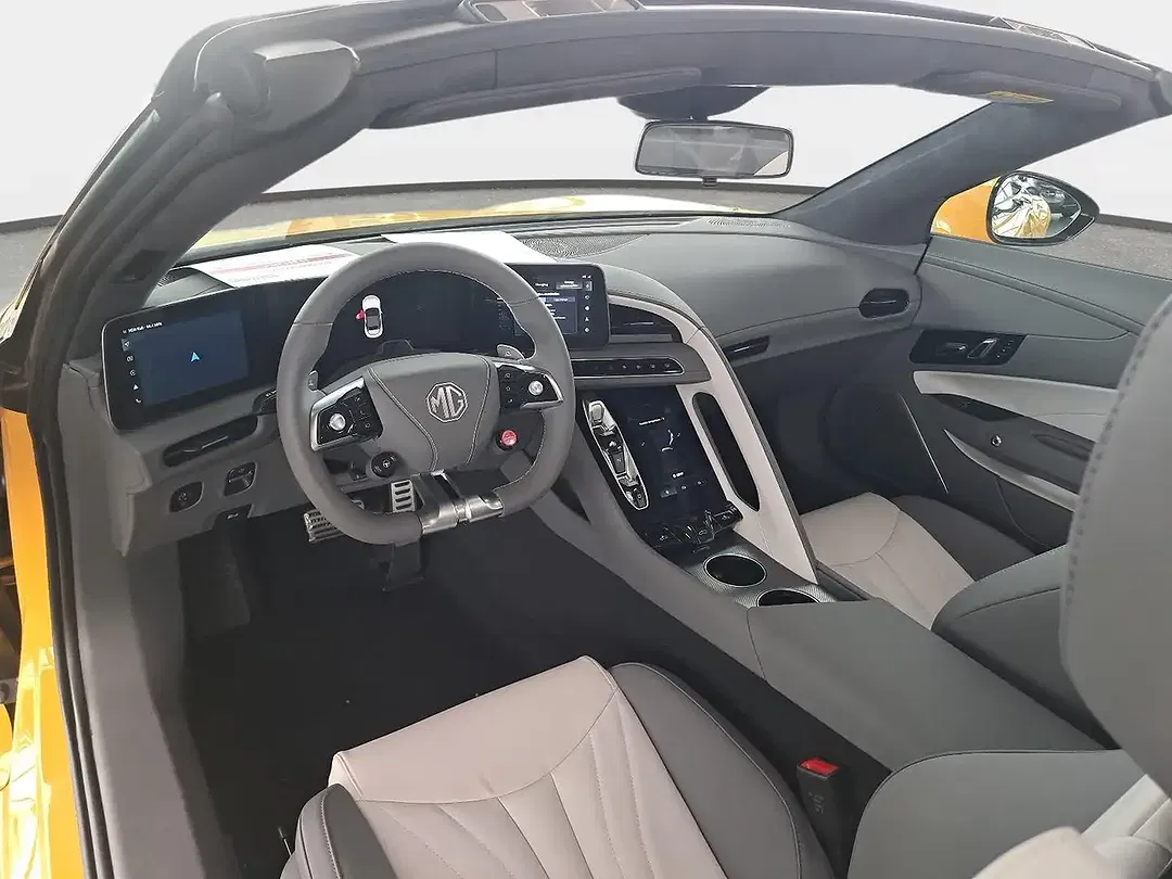 MG Cyberster EV - Thumbnail 8