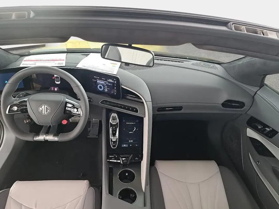 MG Cyberster EV - Thumbnail 9