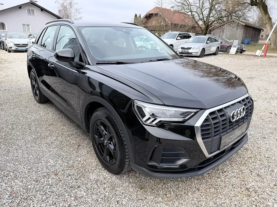 Audi Q3 35 TFSI Base - Thumbnail 3