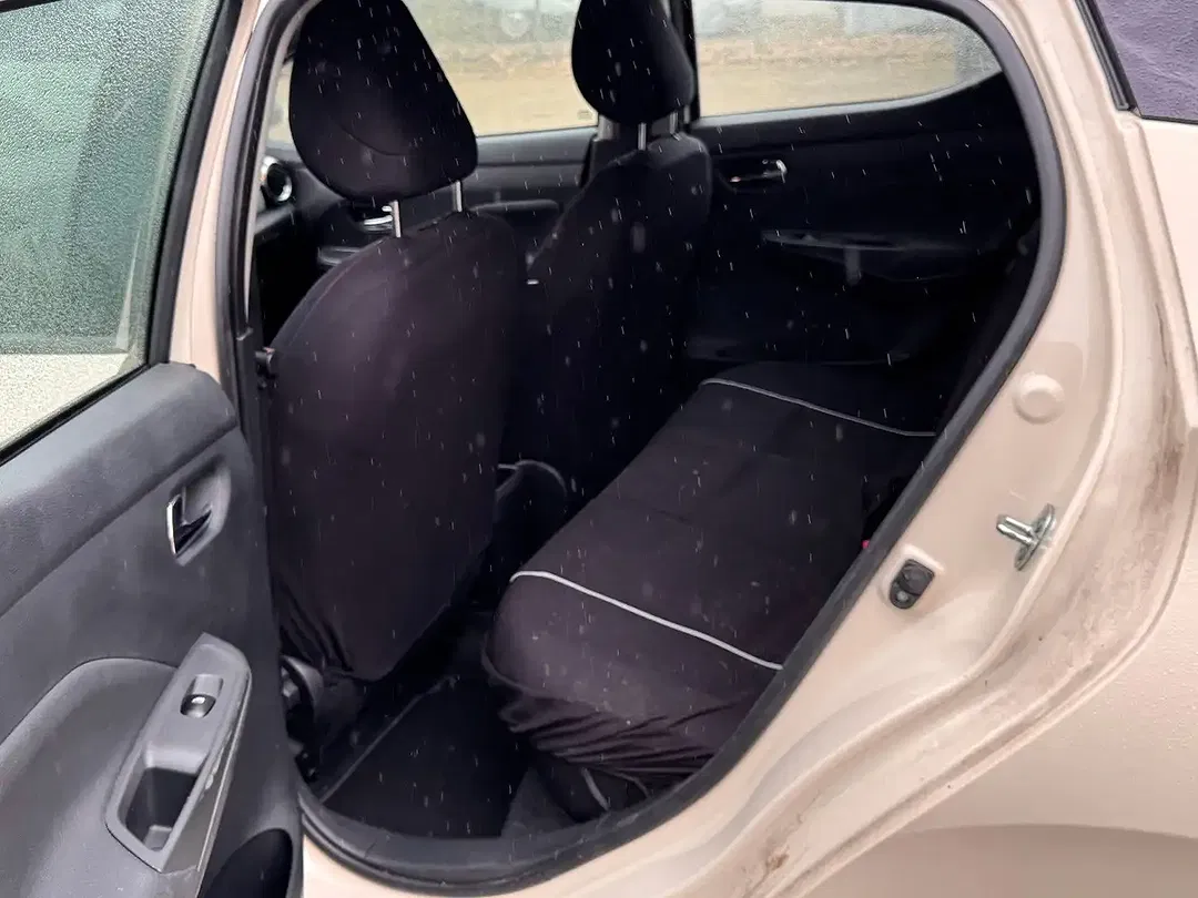 Nissan Micra 1.0 N-Way - foto 9