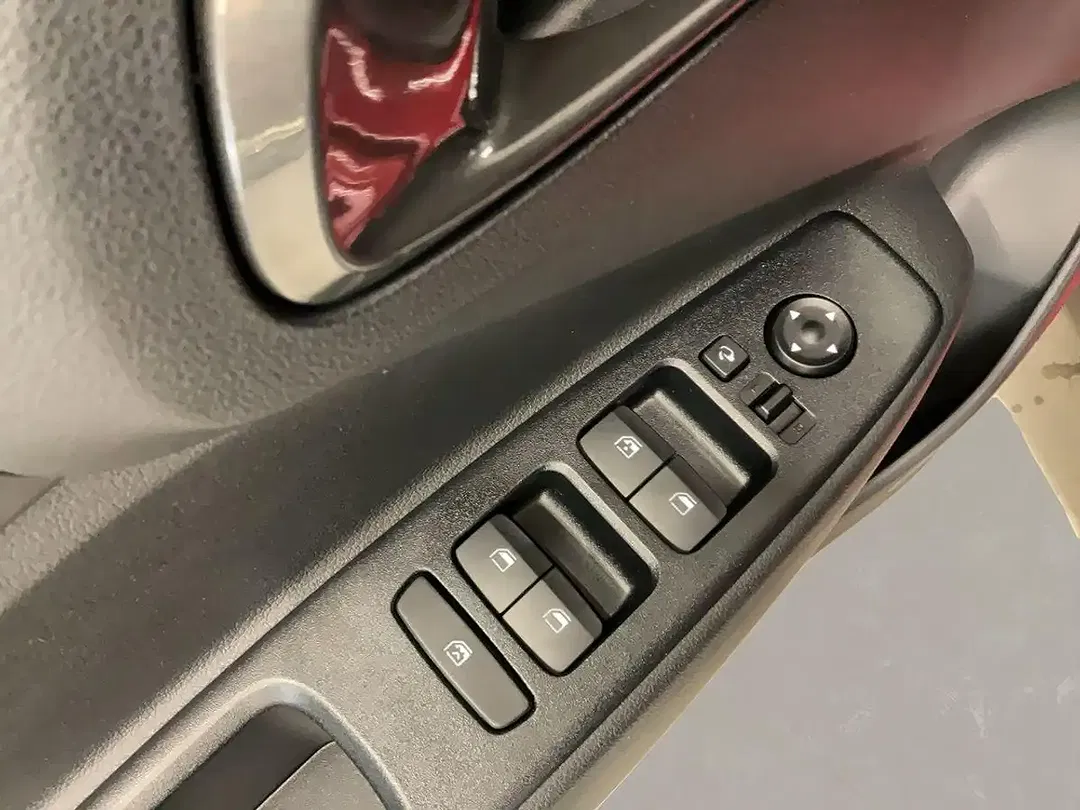 Hyundai i10 1.0 Turbo - Thumbnail 12
