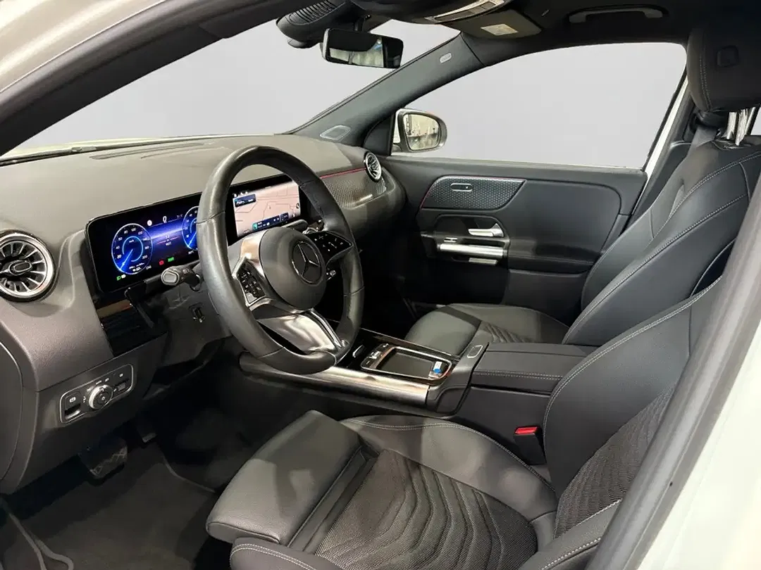 Mercedes-Benz EQA 250 - Thumbnail 11